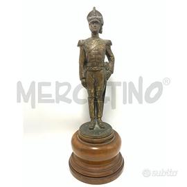 STATUA GRANADERO DE SAN MARTIN ALL'ON. A. SEGNI 19