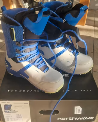 Scarponi da Snowboard della Northware Decade Pro