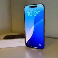 iPhone 16 Pro, Oro Deserto, 256 GB (in garanzia)