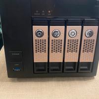NAS  Fujitsu CELVIN Q805 casa/ufficio