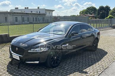 JAGUAR XF 2.0 D 180 CV AWD aut. Pure