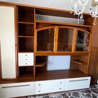 Parete attrezzata retroilluminata