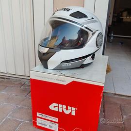 Caschi modulari Givi