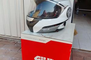 Caschi modulari Givi