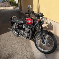 Triumph Bonneville T100