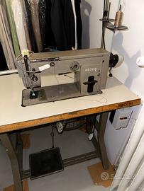 Macchina da cucire industriale Necchi