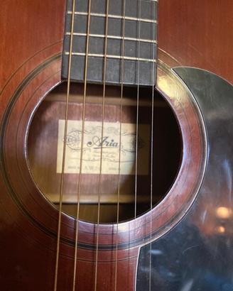 Chitarra acustica ARIA vintage