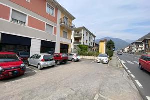 NEGOZIO A SAREZZO