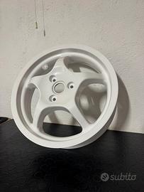 cerchio posteriore aerox 