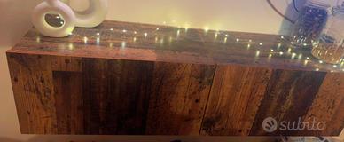 Mobile in legno contenitivo