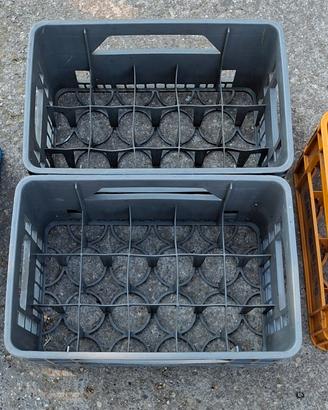 4 cassette in plastica portabottiglie + cestelli