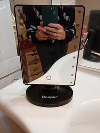 specchio con luci a led 