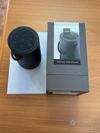 Bose portatile smart speaker