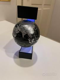 Mappamondo fluttuante