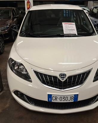 Lancia Ypsilon 1.0 FireFly 5 porte S&S Hybrid Gold