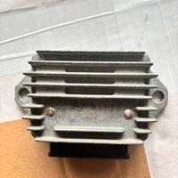 Regolatore di tensione vespa px