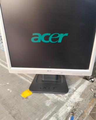 Monitor acer 17 pollici