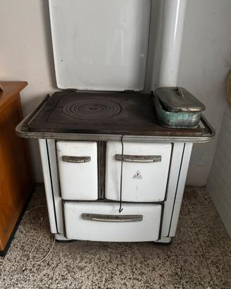 Cucina economica a legna