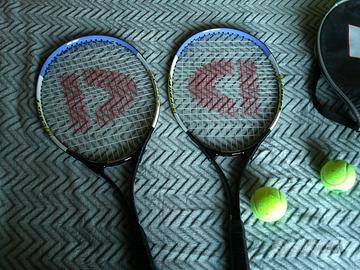 2 Racchette da tennis Donnay incordate manico 3/4