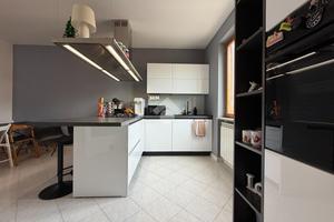 4 LOCALI A MONTECASTRILLI