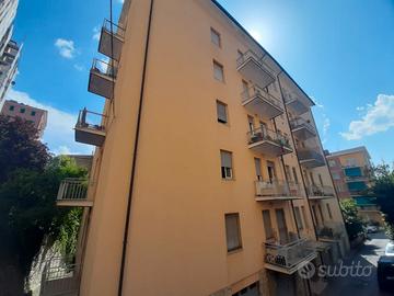 Appartamento con garage in zona centrale