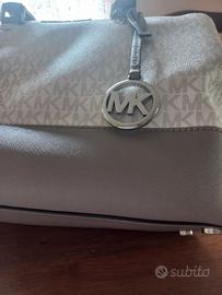 Borsa e Portafoglio Michael Kors