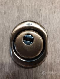 defender per porta blindata  in acciaio 