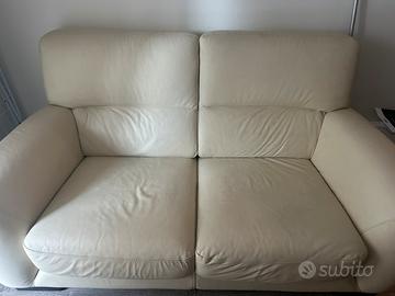 Divano biposto bianco in pelle