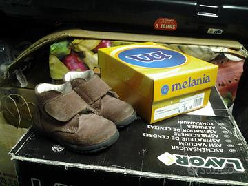 Scarpe n'22 scamosciate Melania