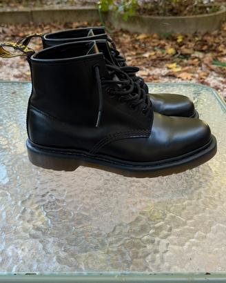 Anfibi dr martens 101