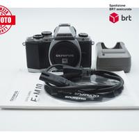Olympus OM-D E-M10