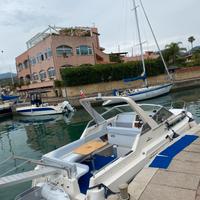 CRANCHI Cruiser visibile a Portorosa(ME