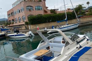 CRANCHI Cruiser visibile a Portorosa(ME