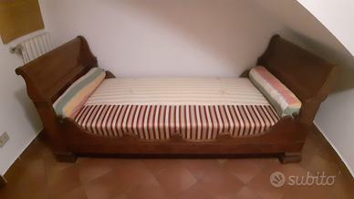 Letto a Barca fine 800 In Noce Autentico Originale
