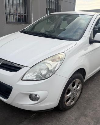 ricambi usati hyundai i20 2012
