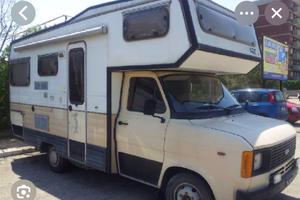 Arca 370 FORD 2.5 D 6 POSTI LETTO ANNO 1987