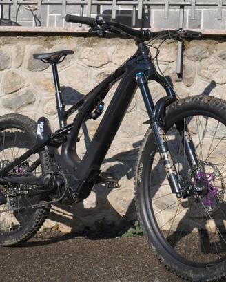 Turbo Levo carbon 