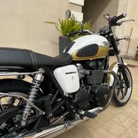 Triumph bonneville 865 cc