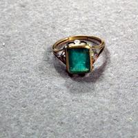 ANELLO CON SMERALDO e BRILLANTI