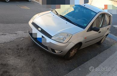 Ford Fiesta 2004