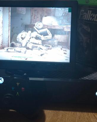 Xbox One originale nera + controller + Fallout 4