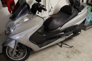 Scooter majesty 400
