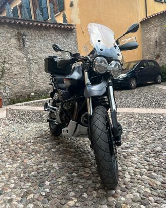 Moto Guzzi V85TT