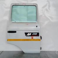 Porta anteriore destra renault truck midliner usat