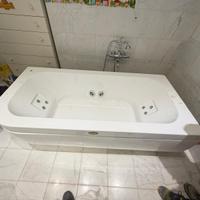 vasca idromassaggio jacuzzi
