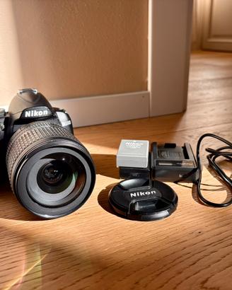 Nikon D3000 + Obb. 18-105 AF-S