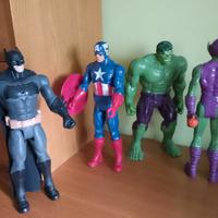 4 super eroi  giocattoli 