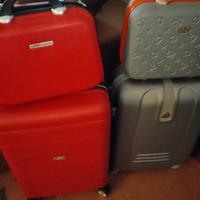 due valige con biuty 