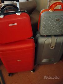 due valige con biuty 