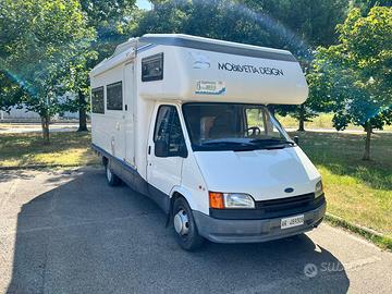 Camper mansardato mobilvetta Ford